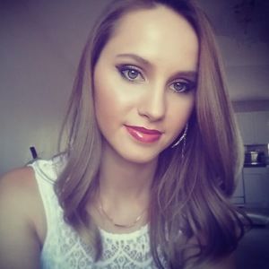 Meet your Posher, Anya